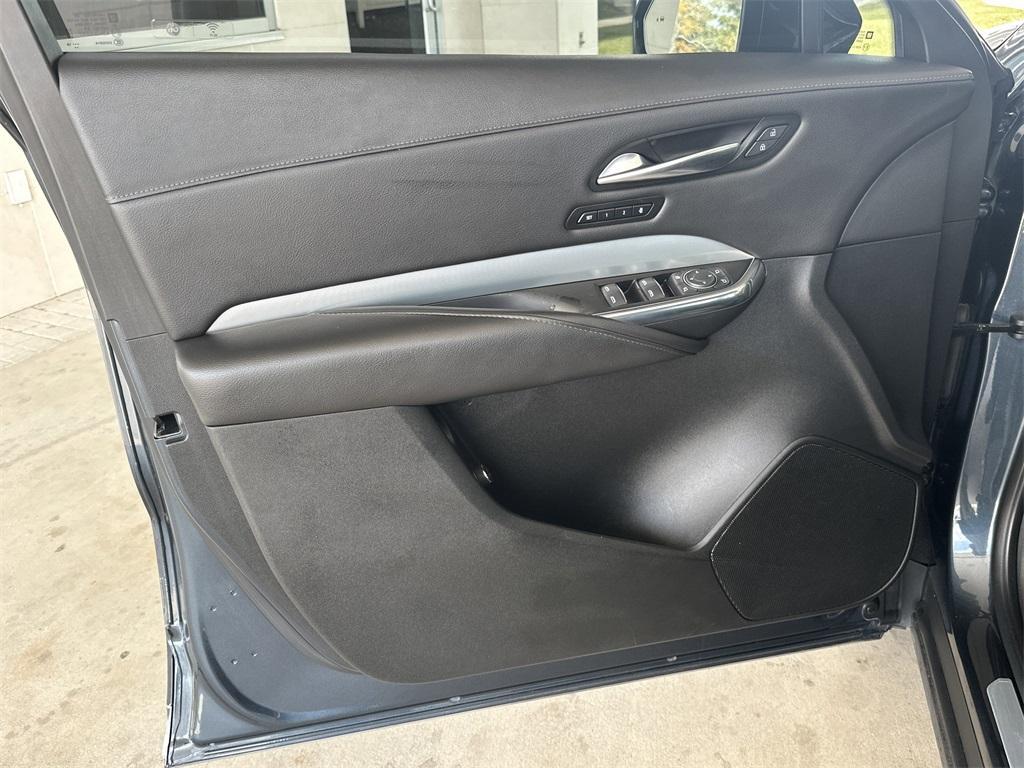 used 2020 Cadillac XT4 car, priced at $18,601