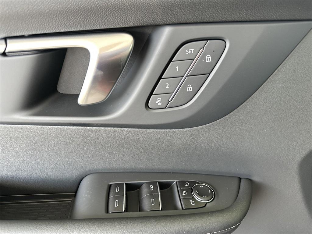 new 2025 Buick Enclave car, priced at $51,980