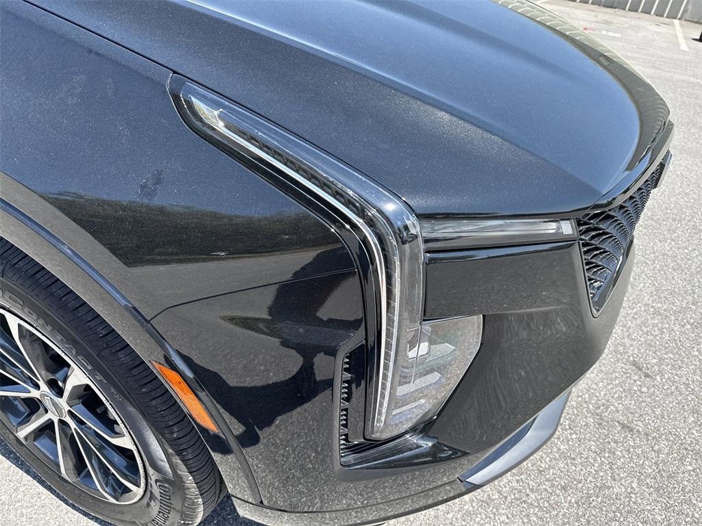 new 2025 Cadillac XT4 car, priced at $47,355