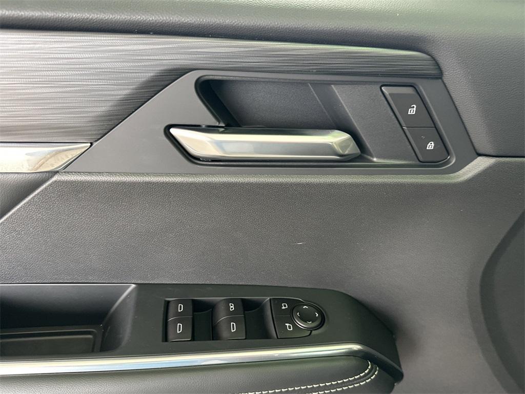 new 2026 GMC Acadia car, priced at $47,559