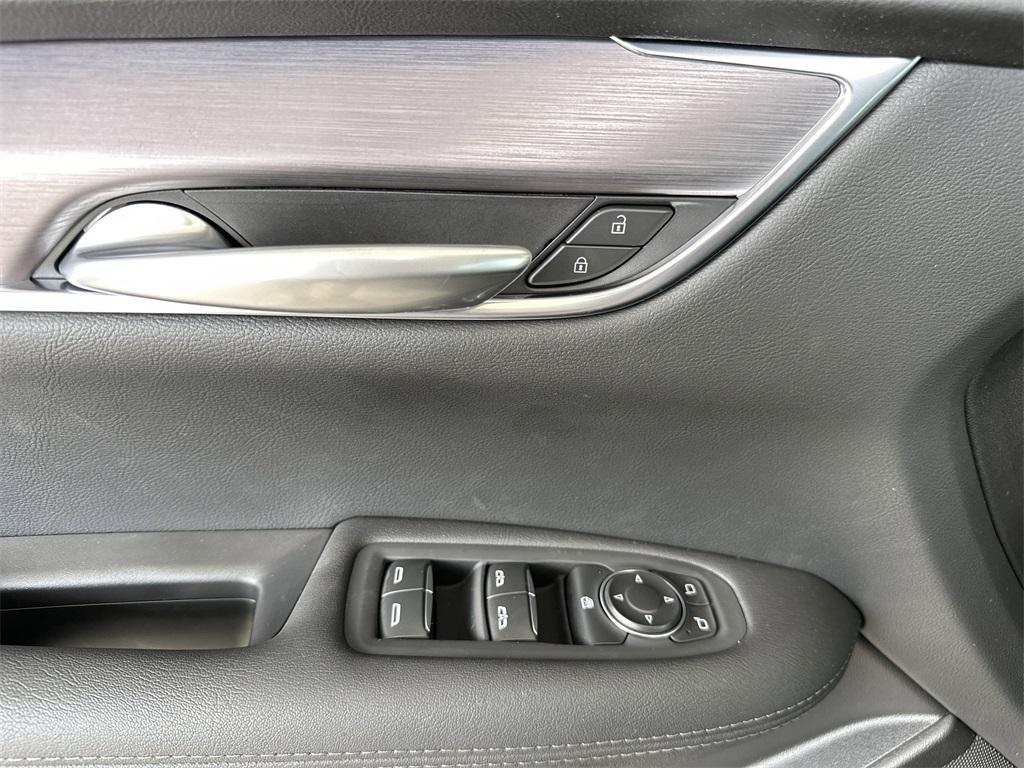 new 2025 Cadillac XT5 car, priced at $45,840