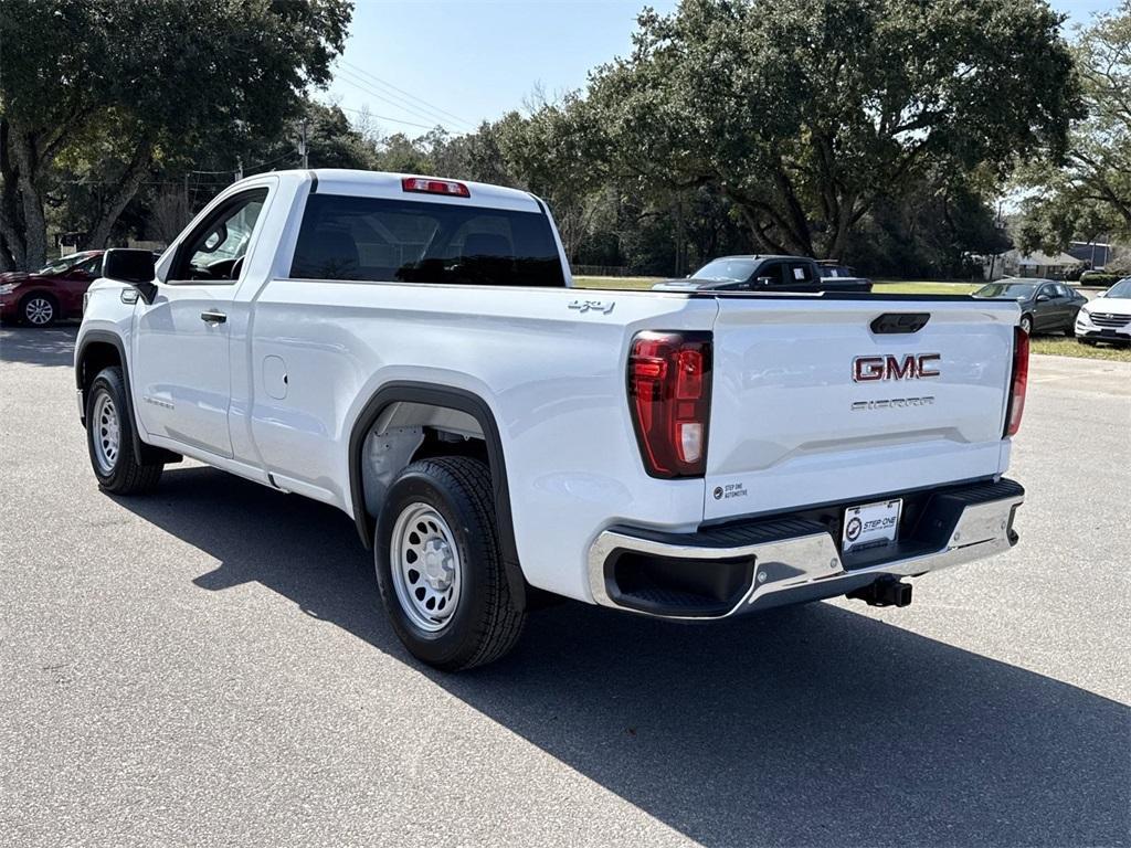 new 2025 GMC Sierra 1500 car, priced at $39,670