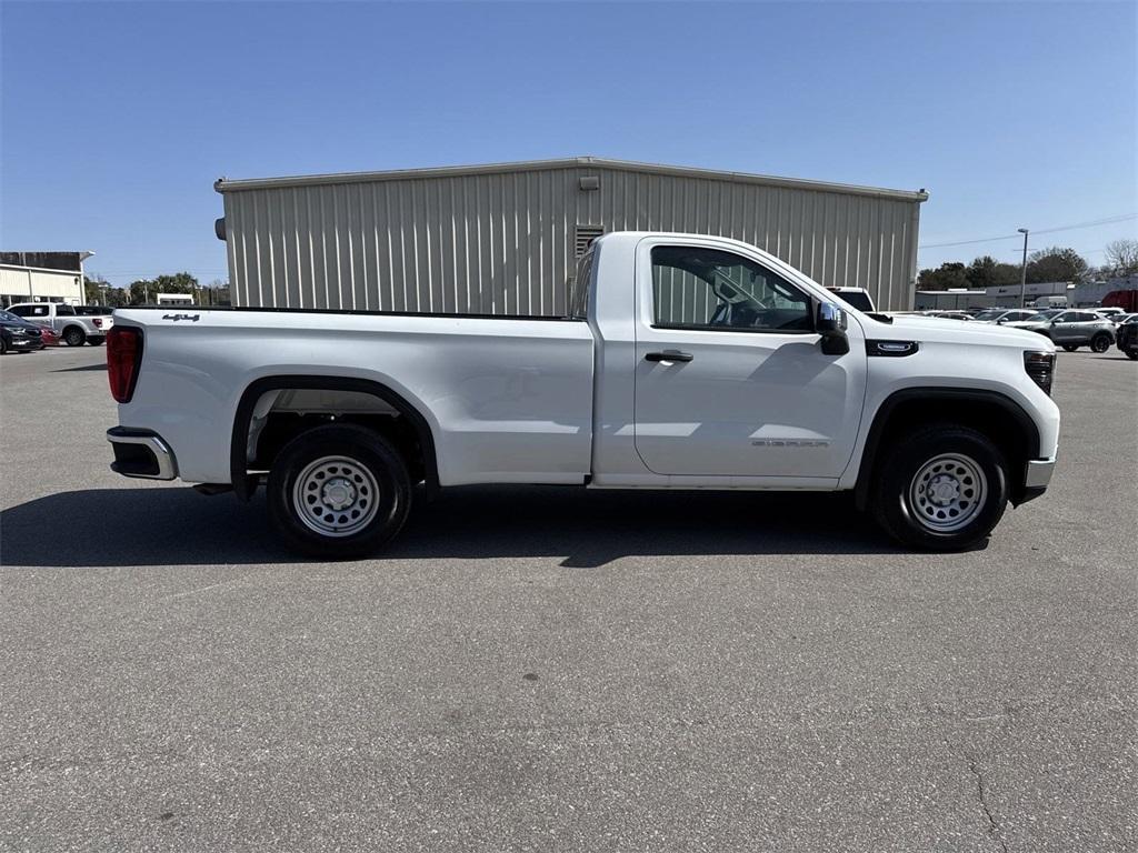 new 2025 GMC Sierra 1500 car, priced at $39,670