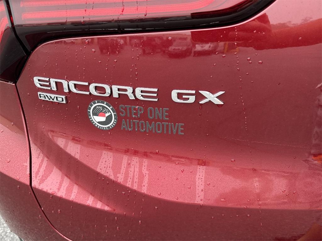 new 2025 Buick Encore GX car, priced at $33,315