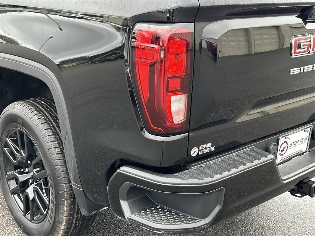 new 2025 GMC Sierra 1500 car, priced at $55,885