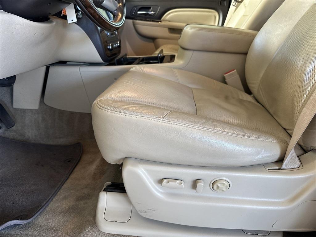 used 2011 GMC Yukon XL car, priced at $11,991