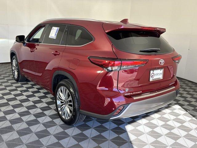 used 2023 Toyota Highlander car, priced at $45,481