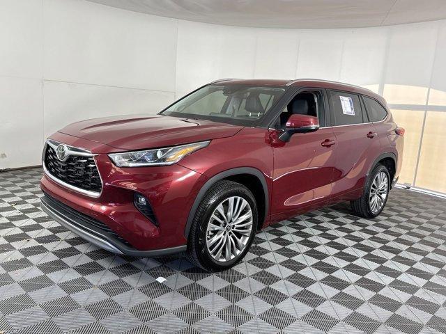 used 2023 Toyota Highlander car, priced at $45,481