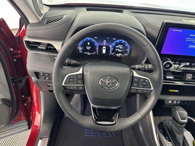 used 2023 Toyota Highlander car, priced at $45,481