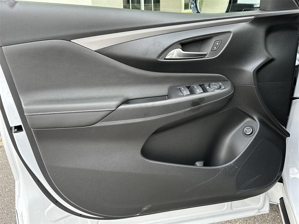 new 2025 Buick Envista car, priced at $29,771