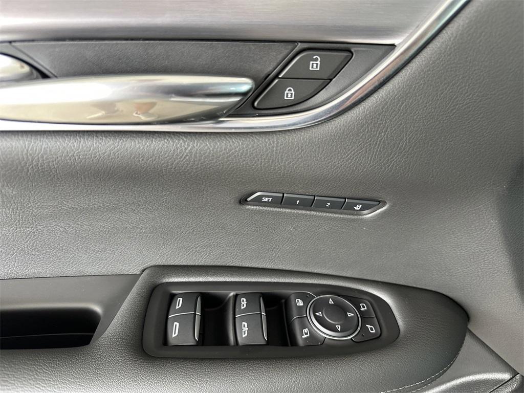 new 2025 Cadillac XT6 car, priced at $48,415