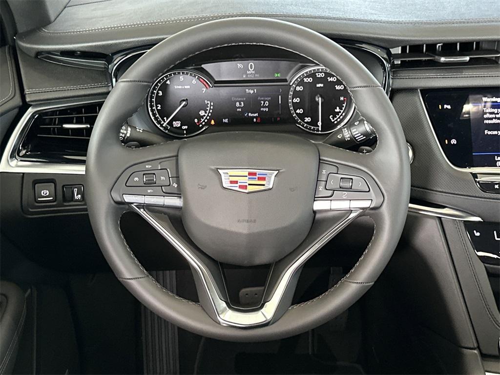new 2025 Cadillac XT6 car, priced at $48,415