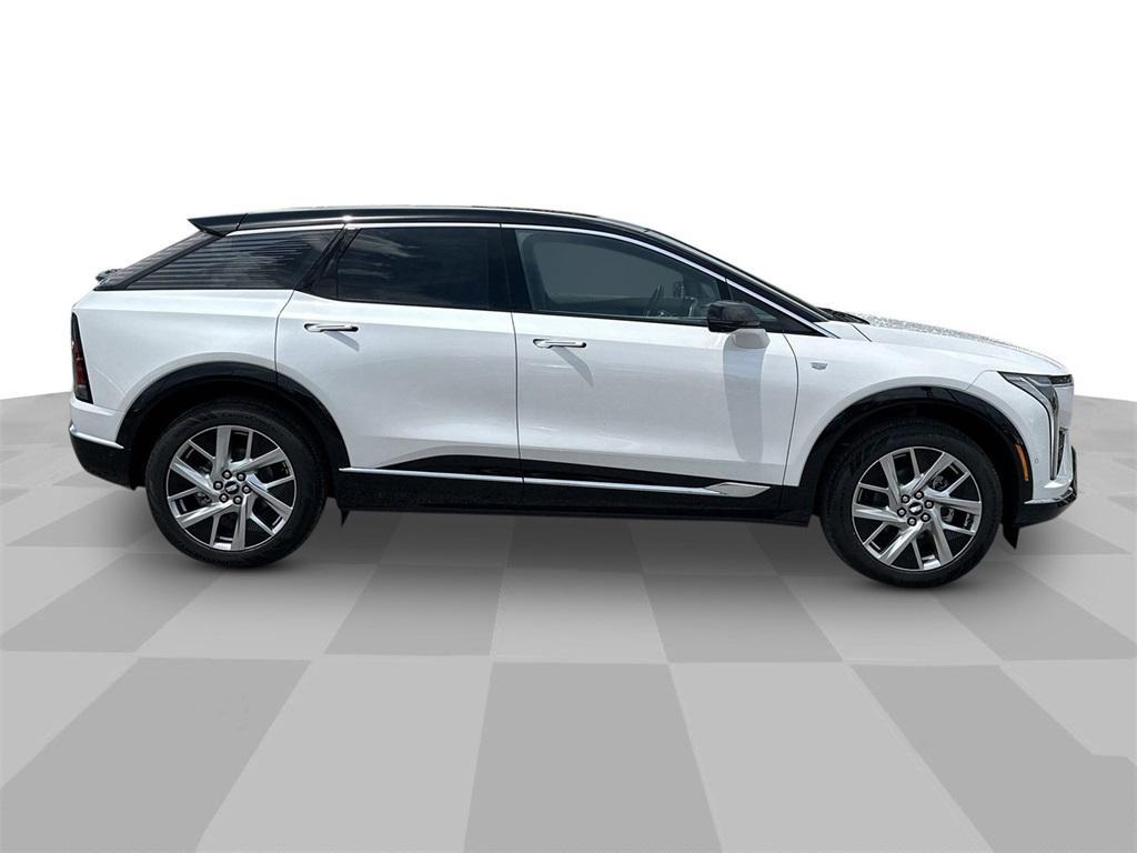 new 2025 Cadillac OPTIQ car, priced at $58,765
