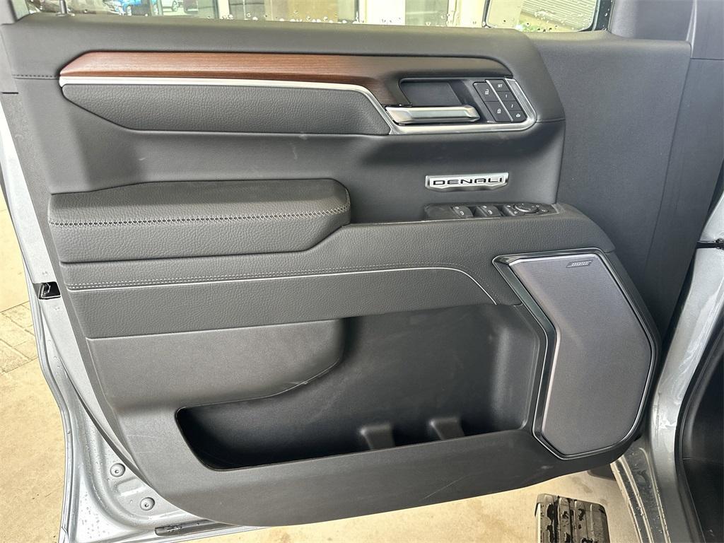 new 2025 GMC Sierra 1500 car, priced at $72,040