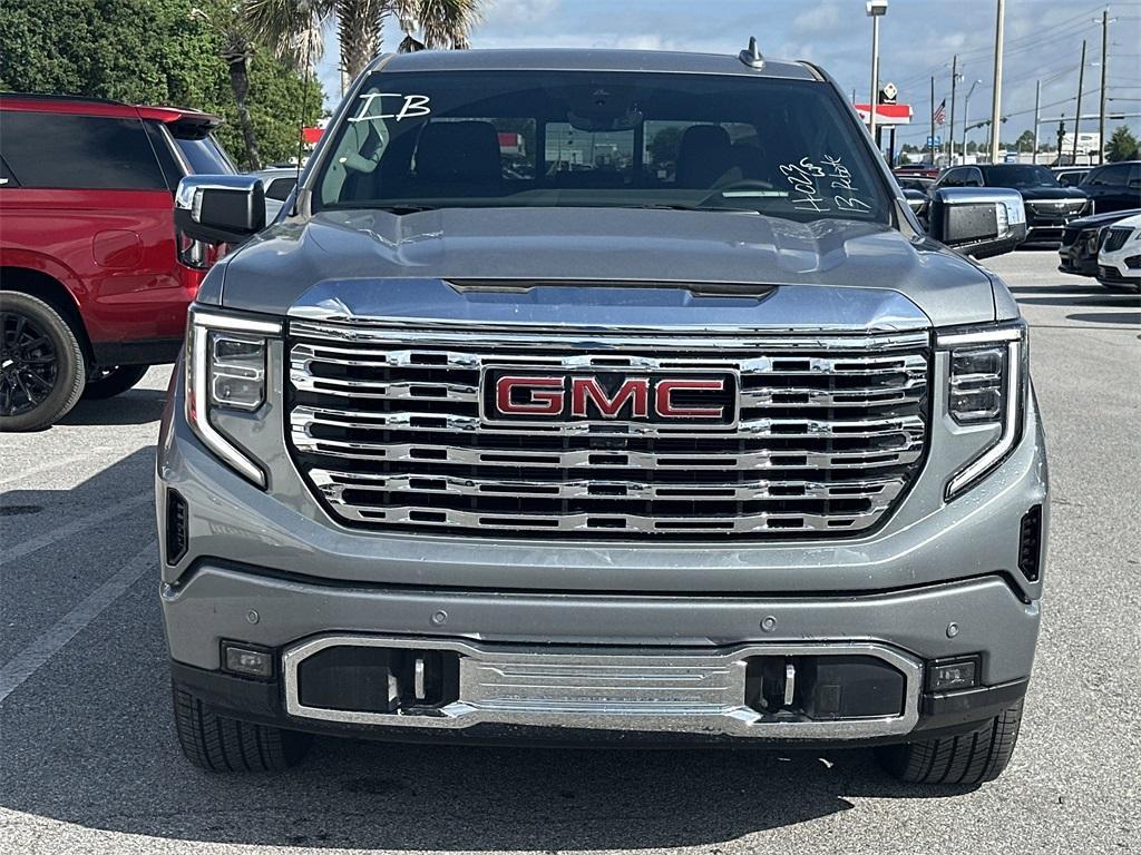 new 2025 GMC Sierra 1500 car, priced at $72,040