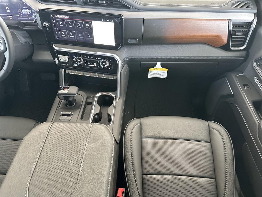 new 2025 GMC Sierra 1500 car, priced at $72,040