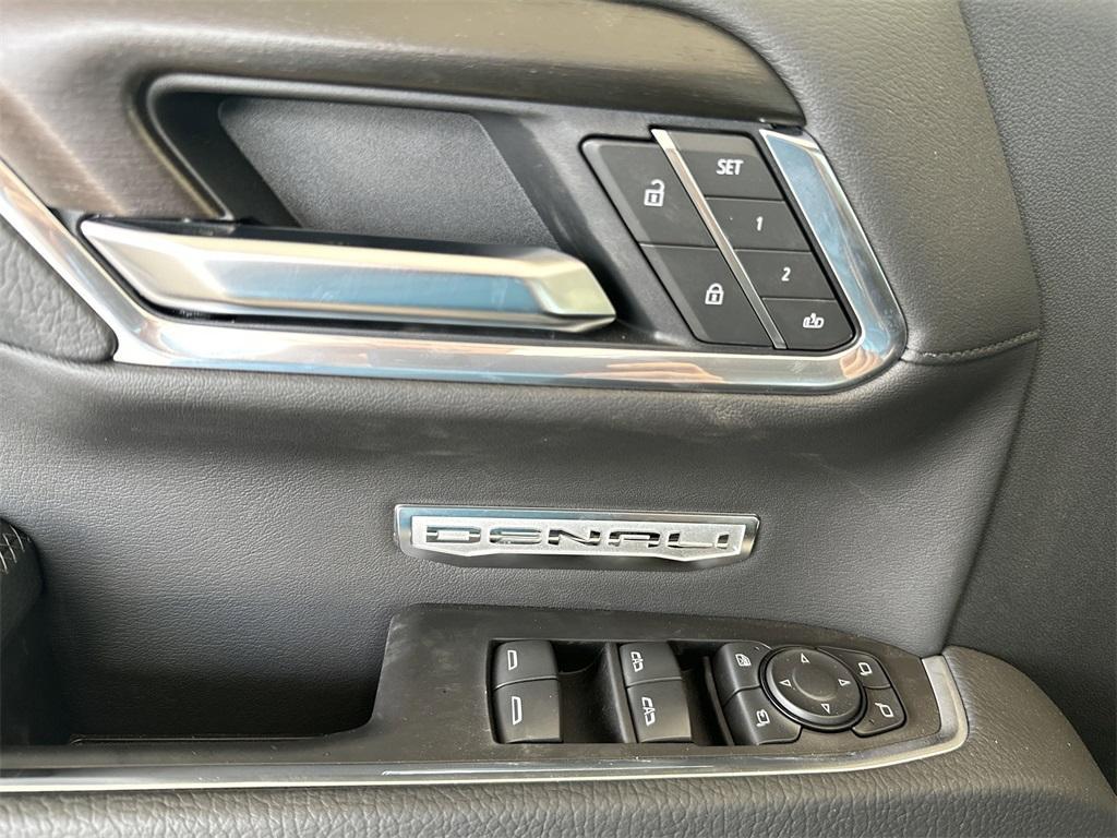 new 2025 GMC Sierra 1500 car, priced at $72,040