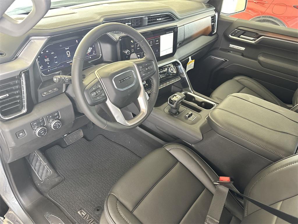 new 2025 GMC Sierra 1500 car, priced at $72,040