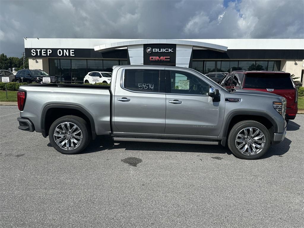 new 2025 GMC Sierra 1500 car, priced at $72,040