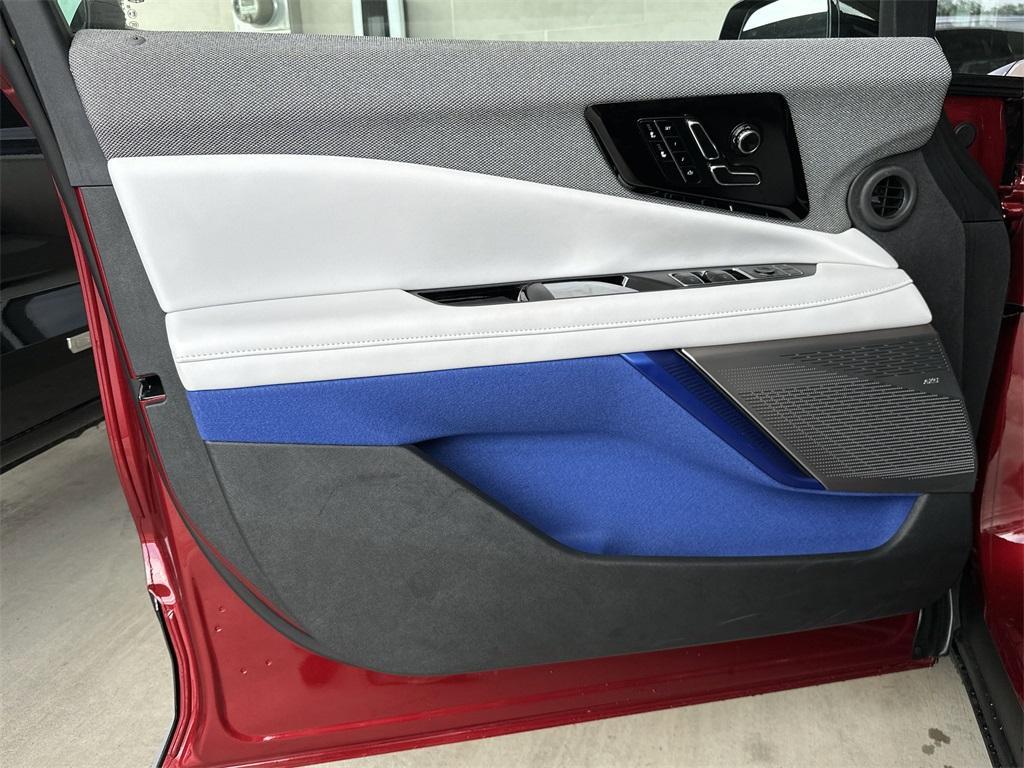 new 2025 Cadillac OPTIQ car, priced at $56,215