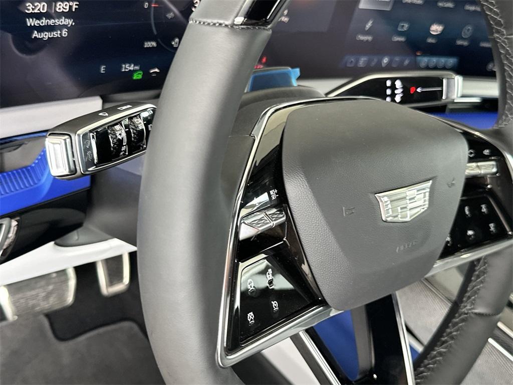 new 2025 Cadillac OPTIQ car, priced at $56,215