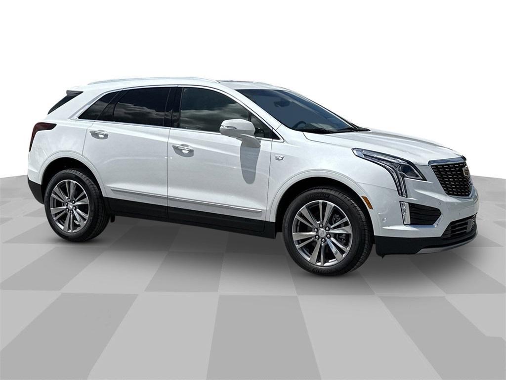 new 2025 Cadillac XT5 car, priced at $58,415