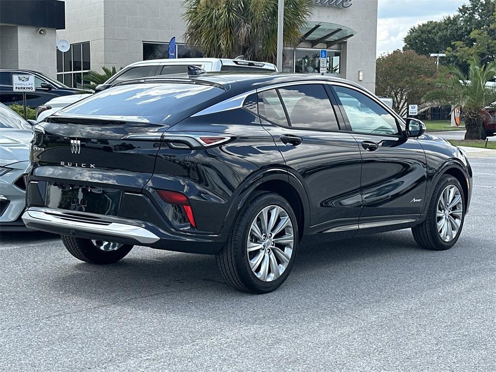 new 2025 Buick Envista car, priced at $29,925