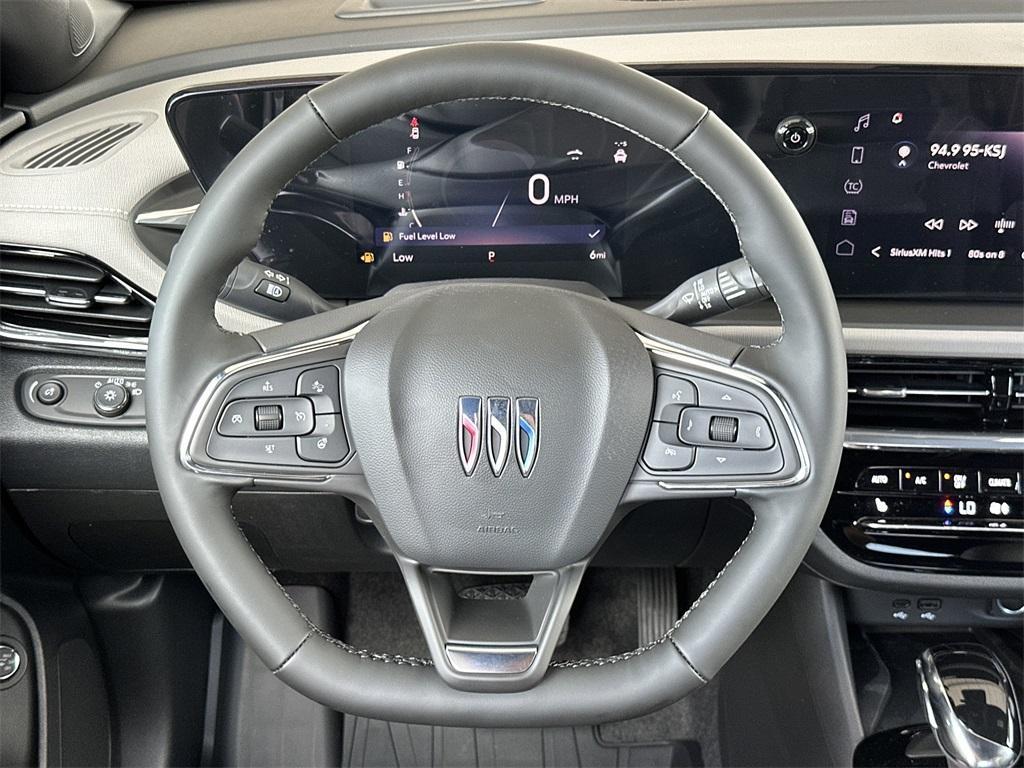 new 2025 Buick Envista car, priced at $29,925