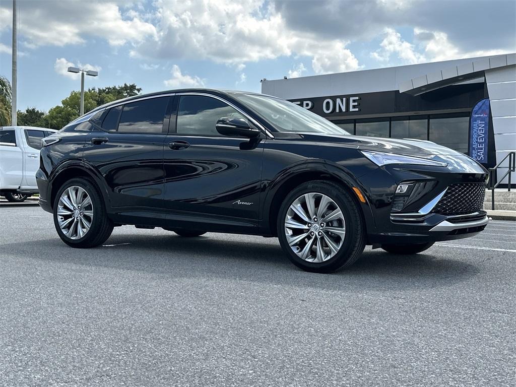 new 2025 Buick Envista car, priced at $29,925