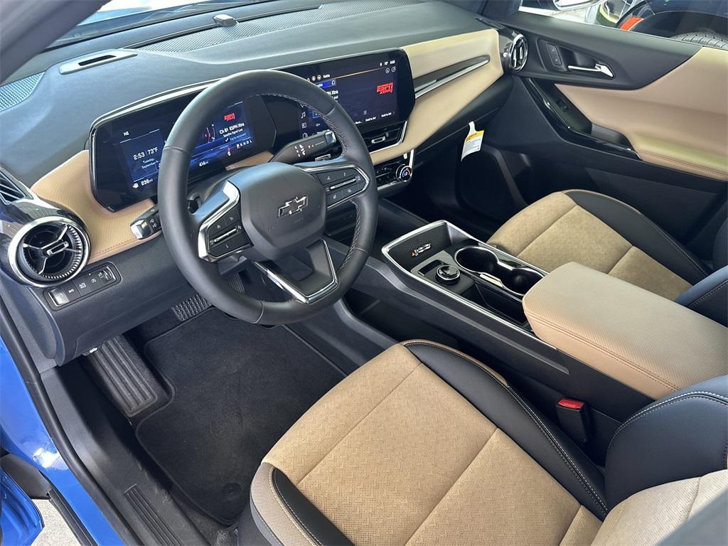 used 2025 Chevrolet Equinox car, priced at $33,342