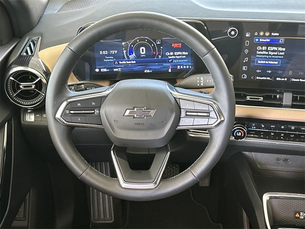 used 2025 Chevrolet Equinox car, priced at $33,342