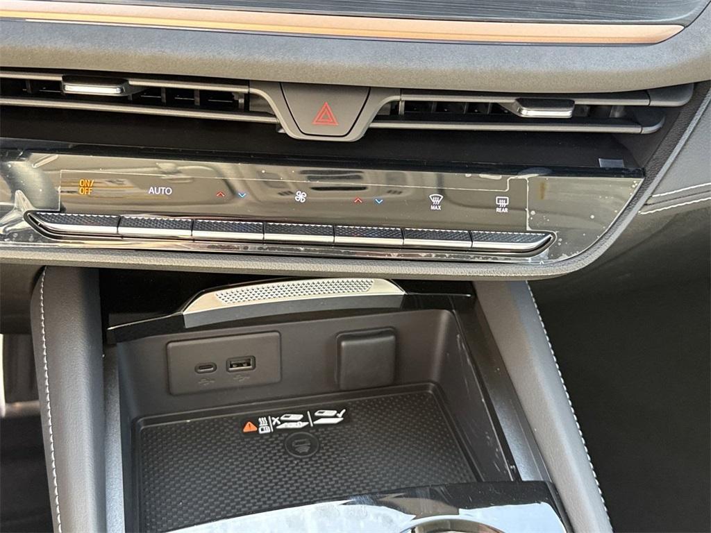 new 2025 Buick Envision car, priced at $42,735