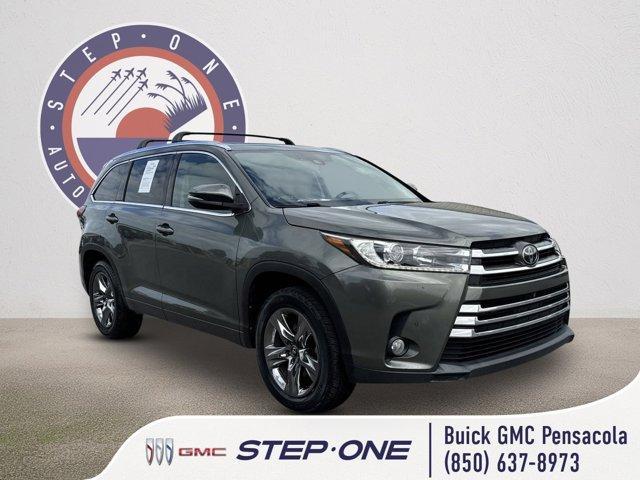 used 2017 Toyota Highlander car, priced at $25,221