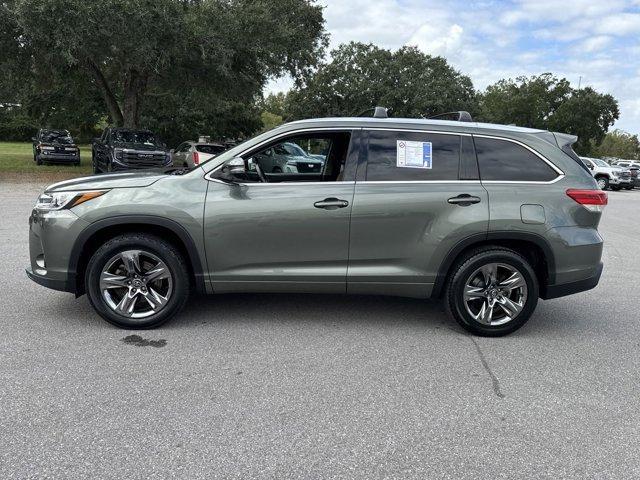 used 2017 Toyota Highlander car, priced at $25,221