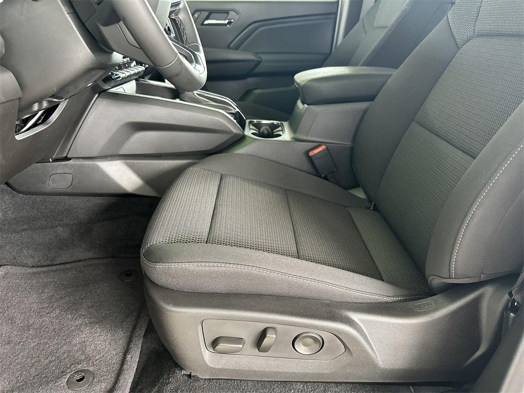 new 2025 GMC Canyon car, priced at $41,675