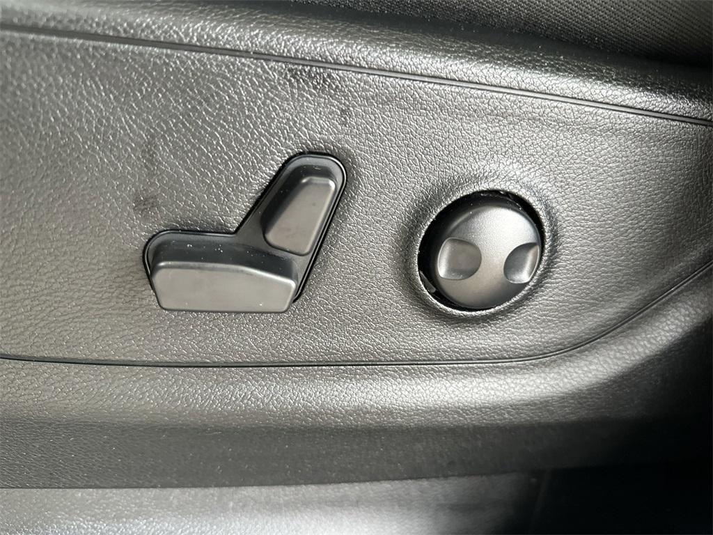 used 2024 Ram 1500 car, priced at $33,591