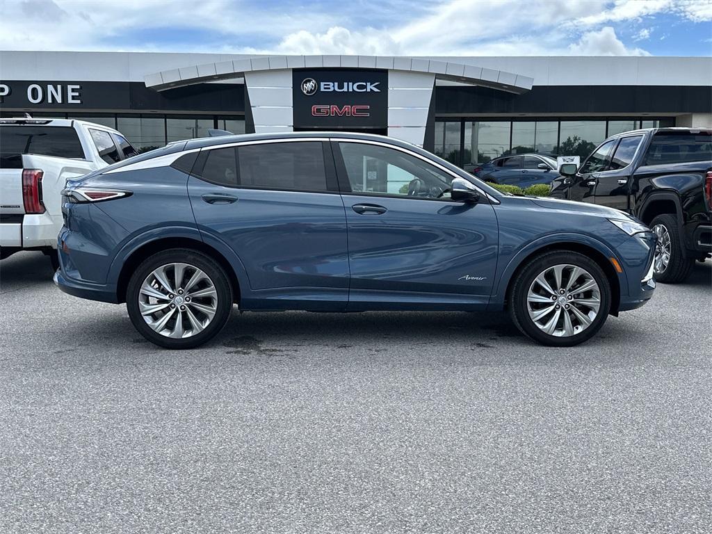 new 2025 Buick Envista car, priced at $29,354