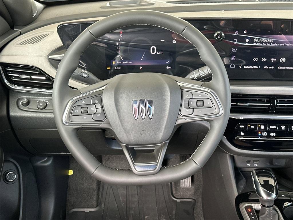 new 2025 Buick Envista car, priced at $29,354