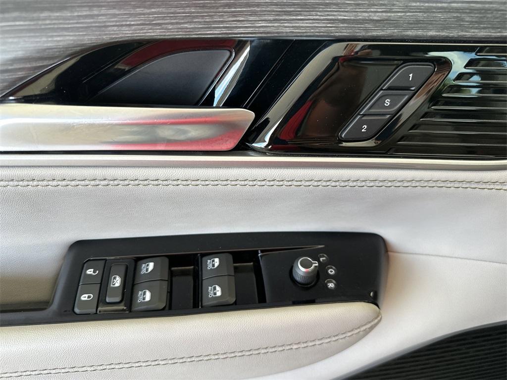 used 2023 Jeep Wagoneer L car, priced at $42,981