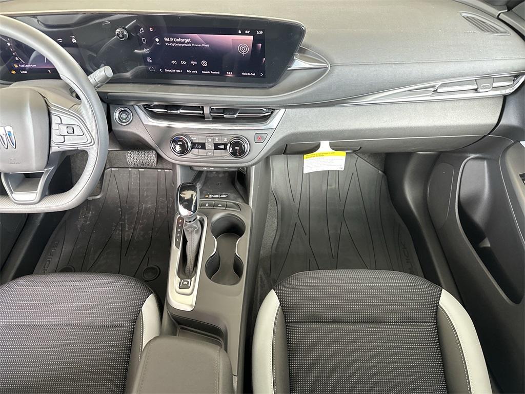 new 2025 Buick Envista car, priced at $25,161