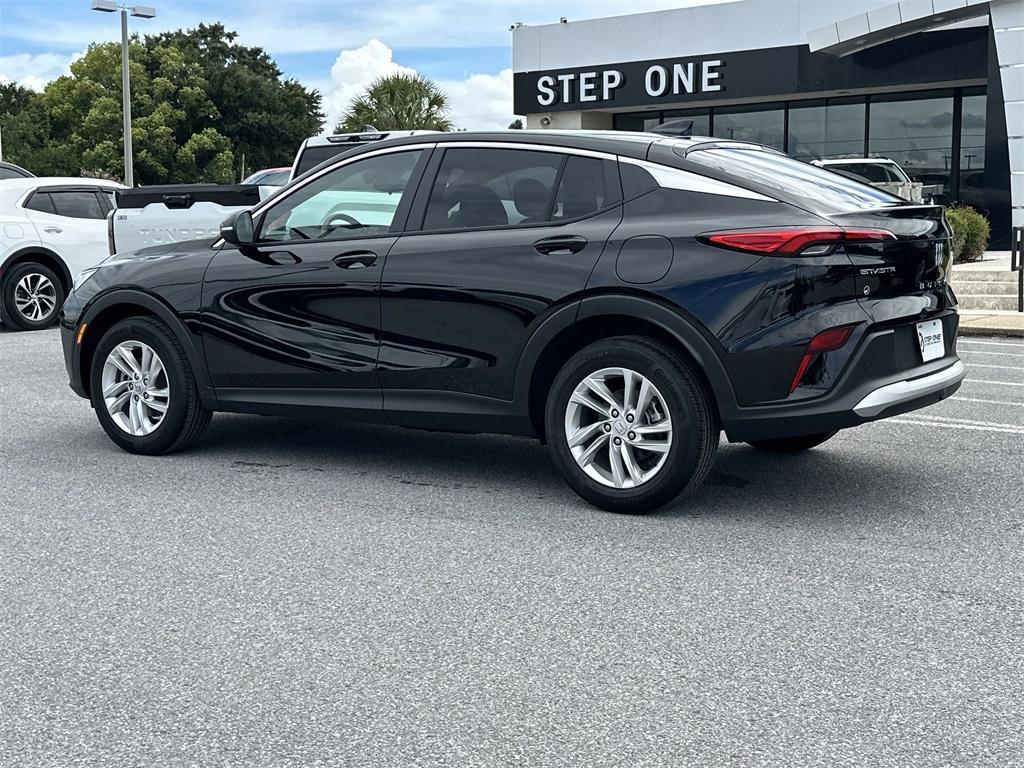 new 2025 Buick Envista car, priced at $25,161