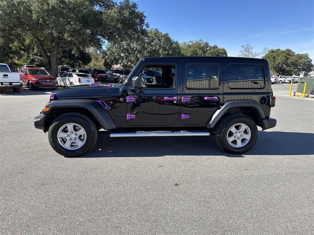 used 2022 Jeep Wrangler Unlimited car, priced at $28,384