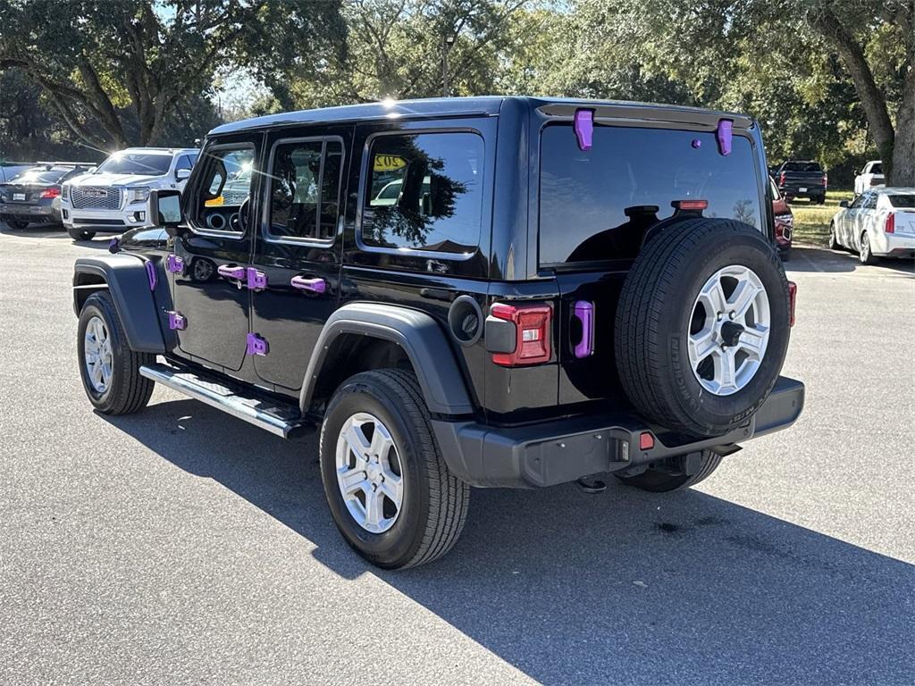 used 2022 Jeep Wrangler Unlimited car, priced at $28,384