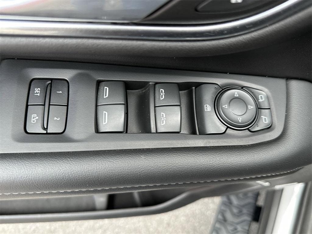 used 2022 Chevrolet Suburban car, priced at $52,191