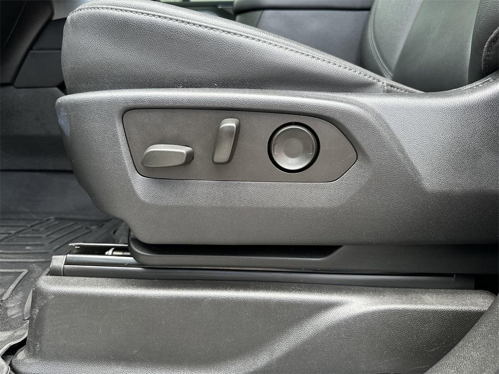 used 2022 Chevrolet Suburban car, priced at $52,191
