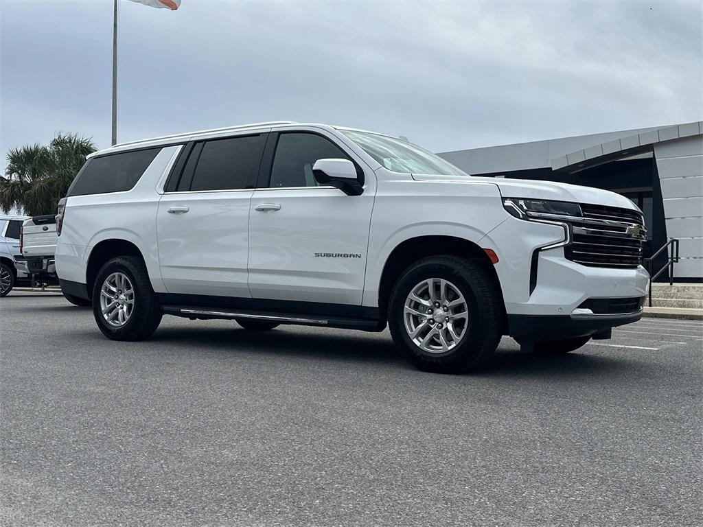 used 2023 Chevrolet Suburban car, priced at $43,213