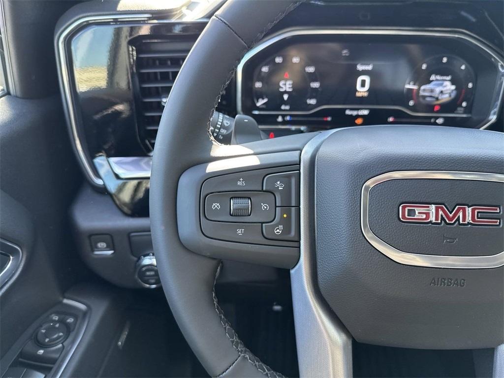 new 2025 GMC Sierra 1500 car, priced at $55,585