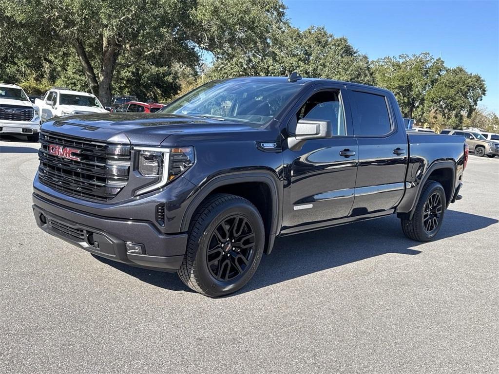 new 2025 GMC Sierra 1500 car, priced at $55,585