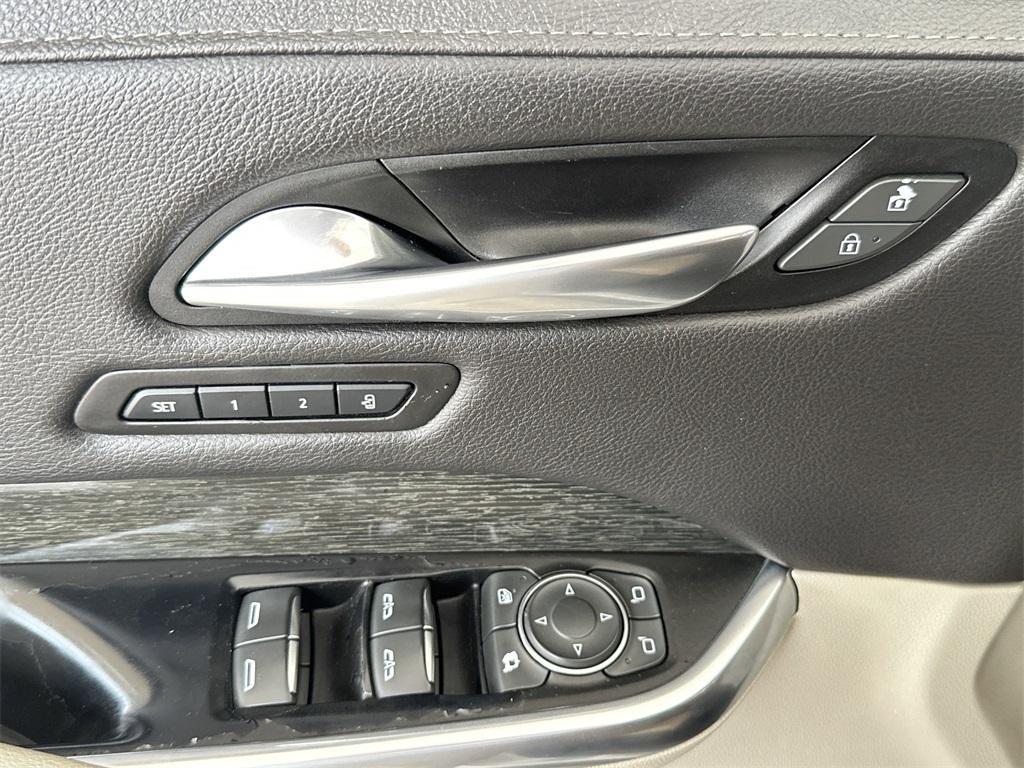 used 2020 Cadillac XT4 car, priced at $18,836