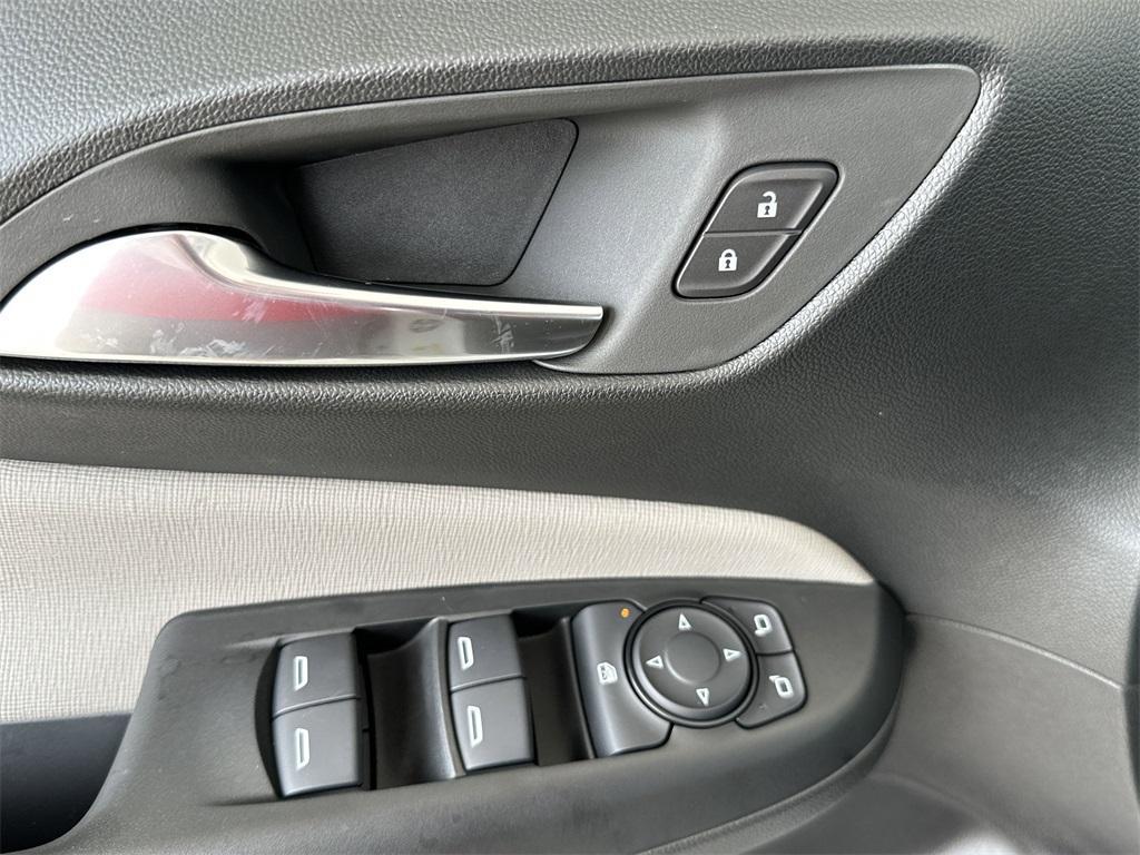 new 2025 Buick Envista car, priced at $29,610